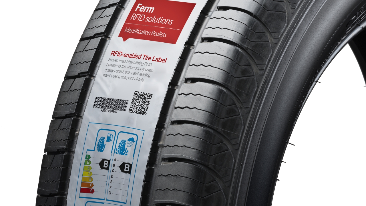 The label uses copper wire antenna technology and is compatible with all UHF EPC Class 1 Gen 2 global RFID standards The label uses copper wire antenna technology and is compatible with all UHF EPC Class 1 Gen 2 global RFID standards