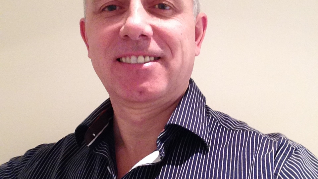 Sparrow has over 30 years of experience in the labels sector holding senior roles within label printing companies prior to working in an independent capacity since 2008