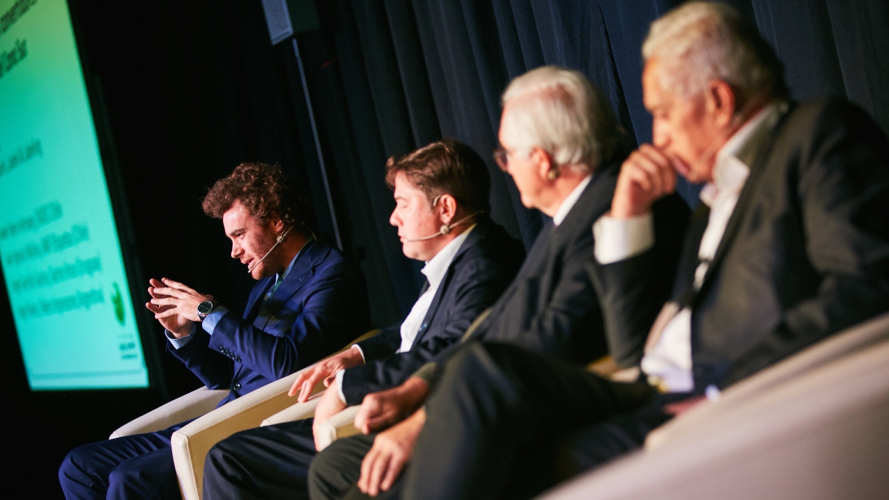 Label Summit Latin America took place in Santiago, Chile, for the first time, focusing on the country’s dynamic wine label market; the event returns to Mexico in 2018