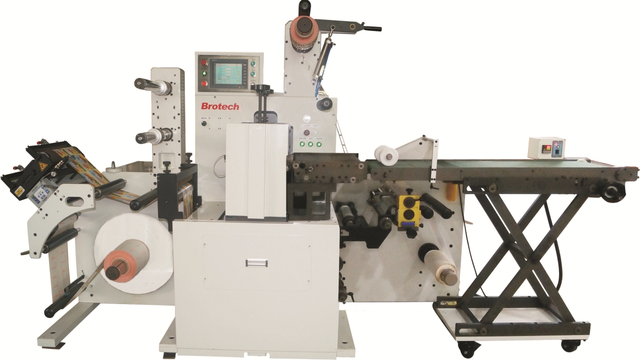 At Labelexpo India 2016, Weldon will showcase Brotech FS330 slitter rewinder and CDF420 digital finishing machine 