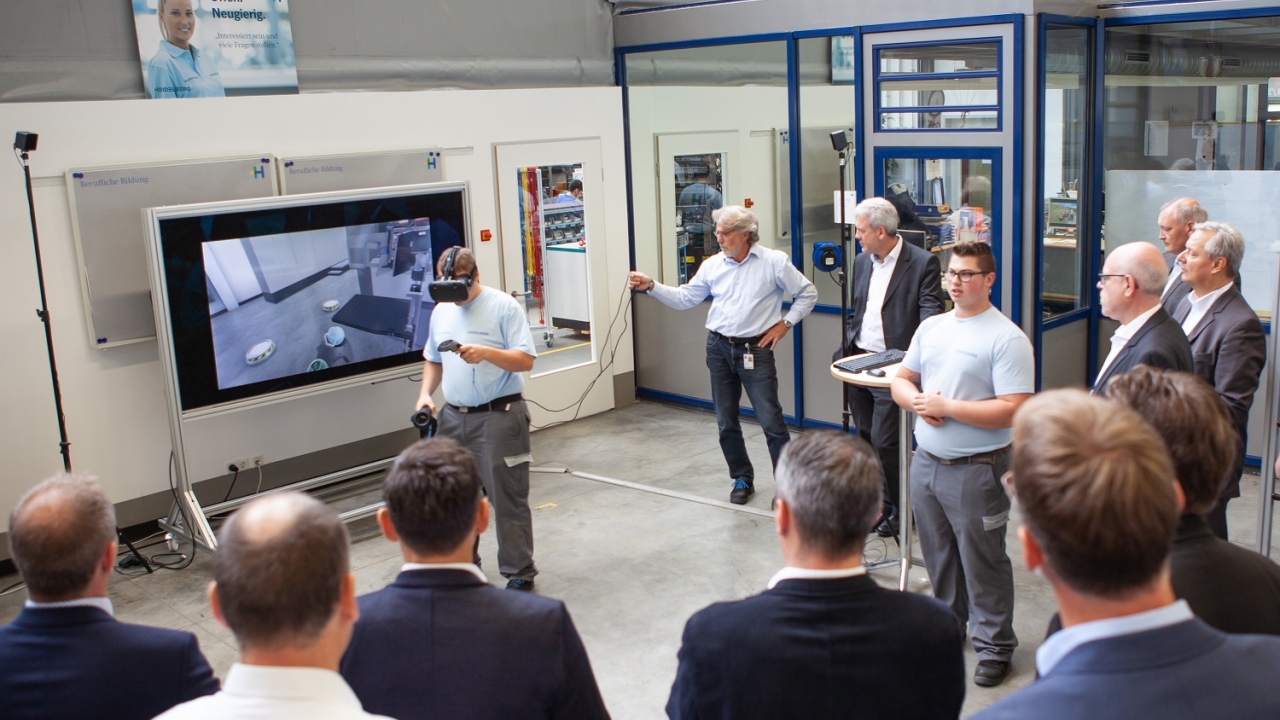 AR- and VR-based training are offered as standard in the Heidelberg Future Workshop AR- and VR-based training are offered as standard in the Heidelberg Future Workshop