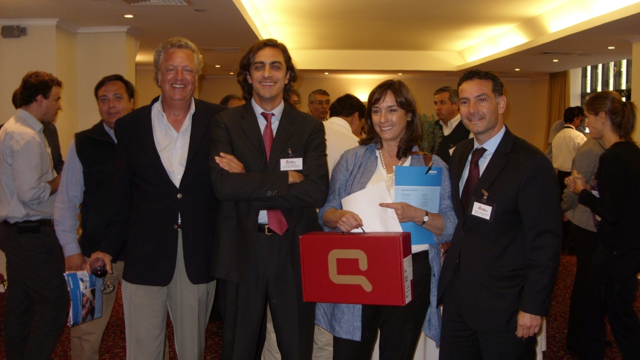 Avery Dennison hosts wine label workshops