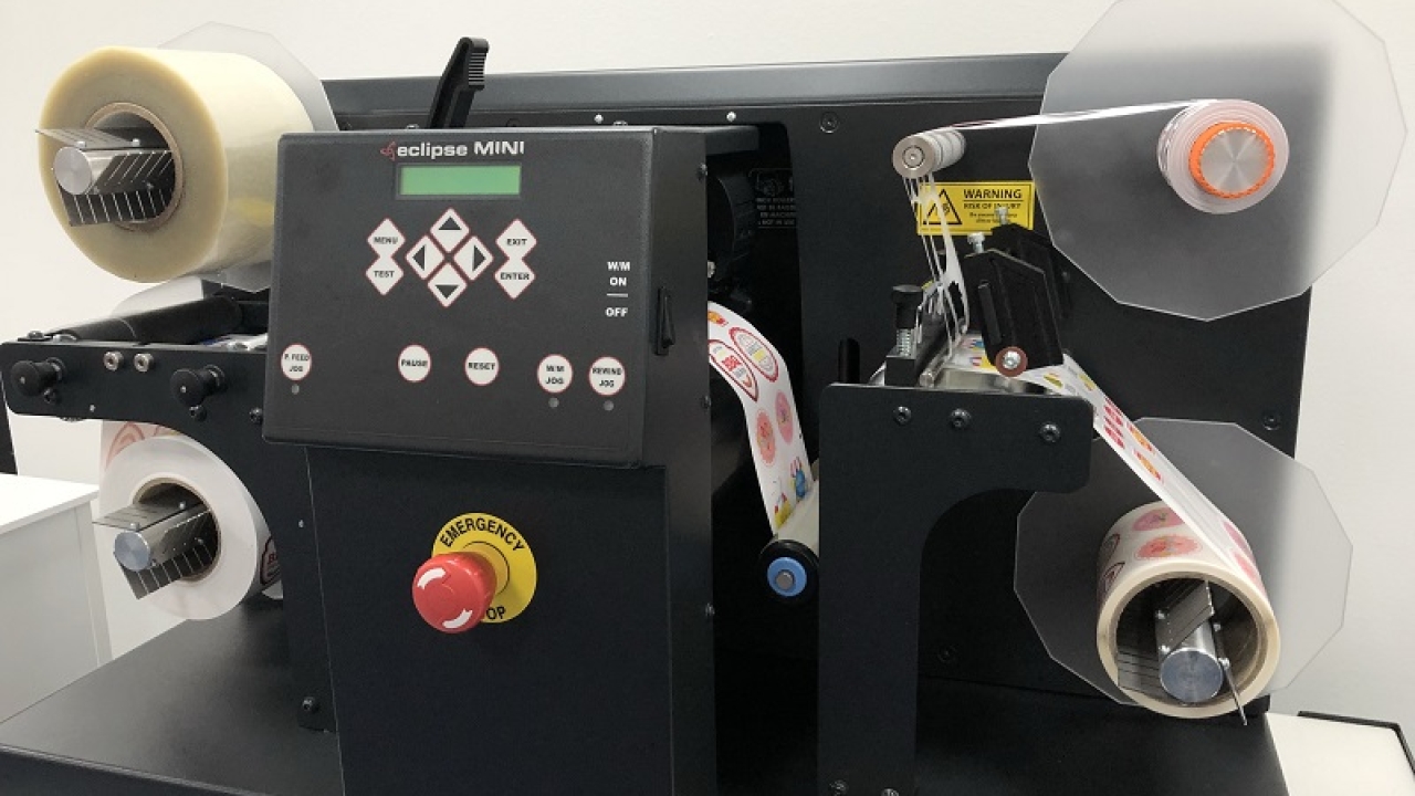 Eclipse Mini features self-wound lamination as standard, digital cutting, roll to re-roll, slitting and rewinding, and waste matrix stripping as standard Eclipse Mini features self-wound lamination as standard, digital cutting, roll to re-roll, slitting and rewinding, and waste matrix stripping as standard