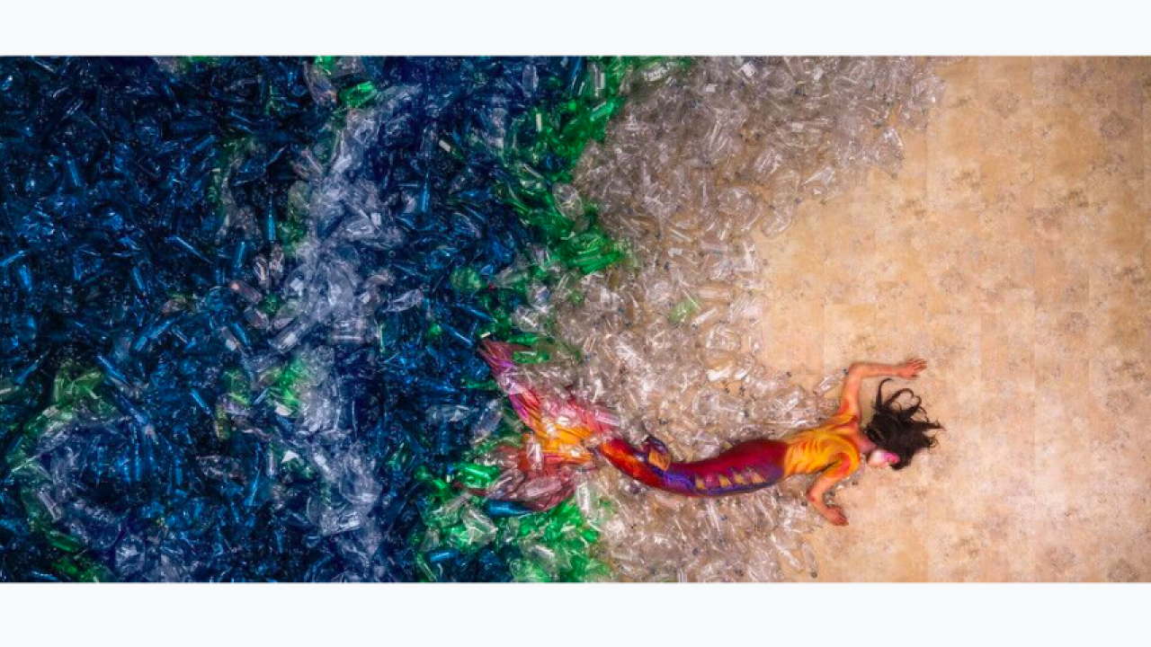 Artist Benjamin Von Wong created art to depict the plastics pollution in our oceans Artist Benjamin Von Wong created art to depict the plastics pollution in our oceans