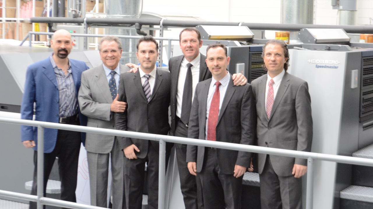 Pictured (from left): Grupo Reyes Hermanos’ management team Ricardo Sánchez, Francisco Reyes Jr, Francisco Reyes-Coca, Javier Reyes and Gerardo Reyes, with André Schneider (third from right) head of Heidelberg Mexico and Frank Suesser (far right), product management Heidelberg
