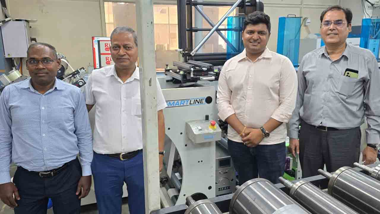 (L-R) Vijay Singh, senior manager service, Vinsak, Anuj Bansal and Shaswat Bansal, partners at Print Panache and Rajesh Khatwani general manager, sales at Vinsak