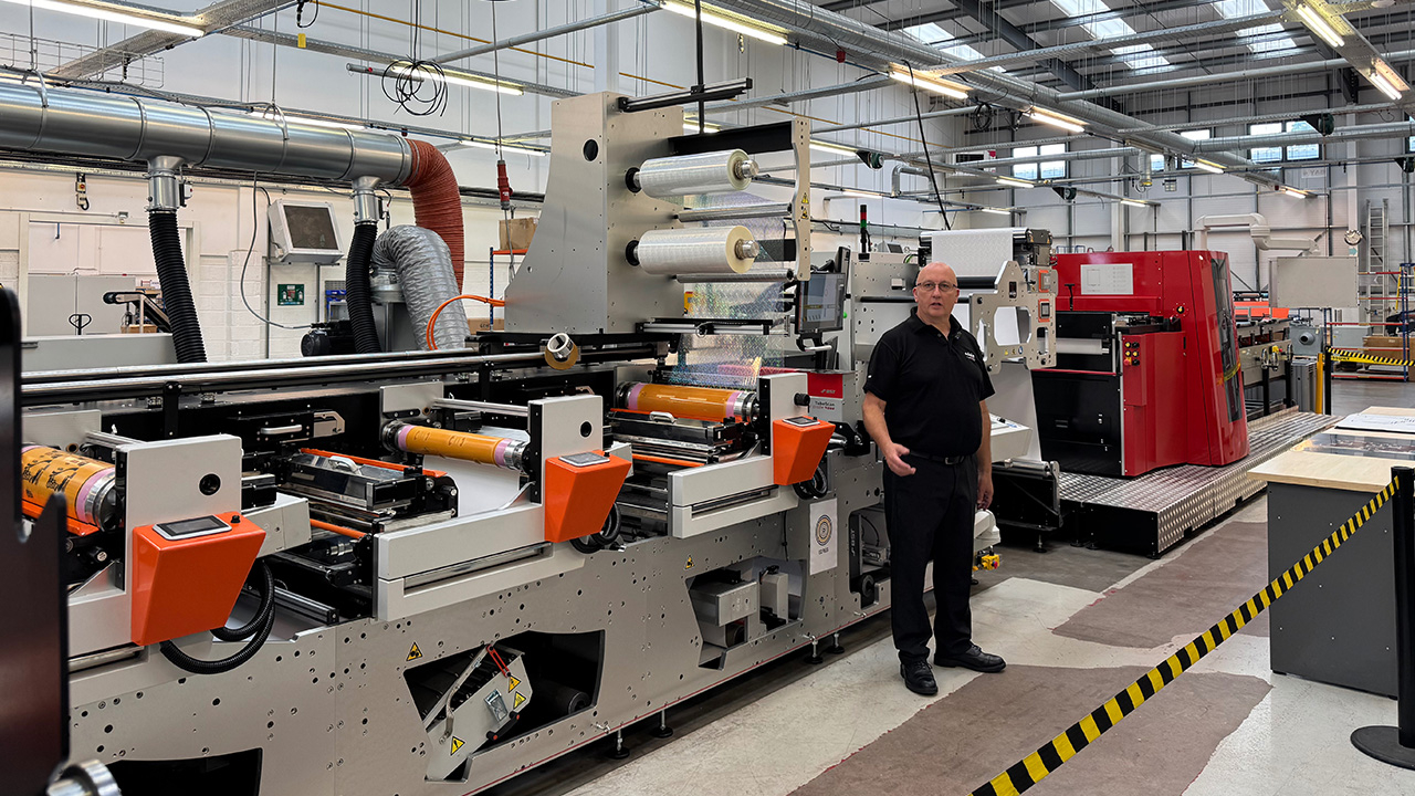 Edale FL5 carton press with in-line flatbed die cut-crease module