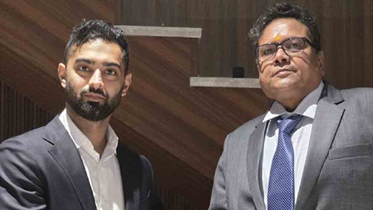 (L-R) Rishab Kohli, director and promoter and Pradeep A. Unny, CEO of The Printers House