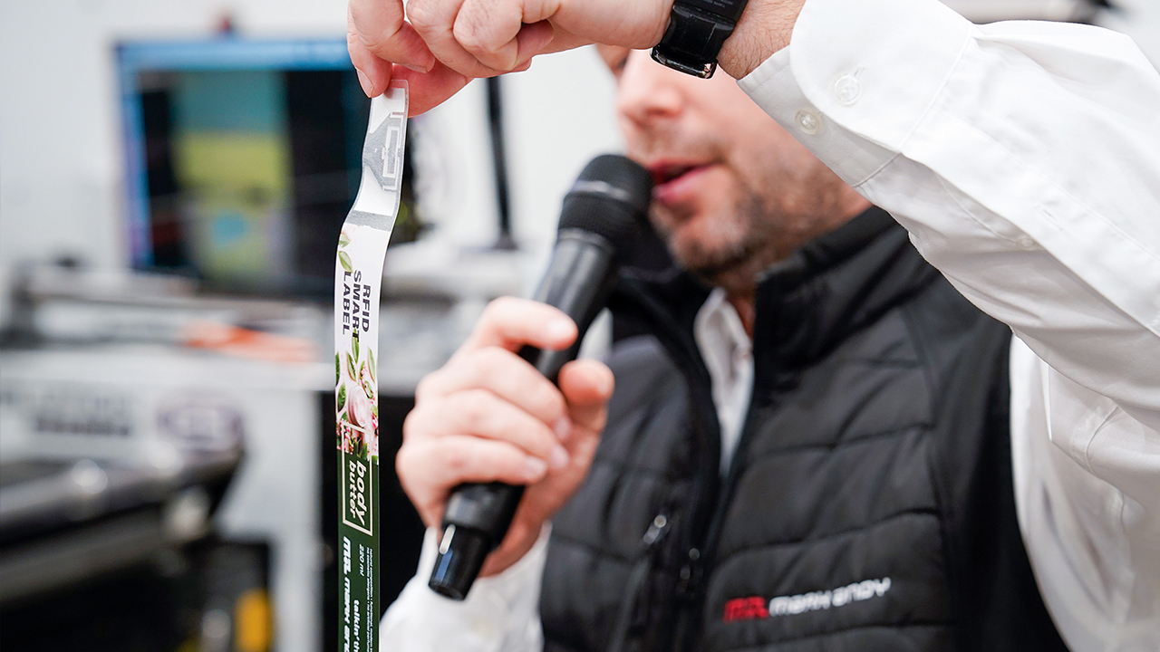 The workshop featured a live demo of flexo label printing on the Evolution Series E5 press, integrated with an RFID tag application.