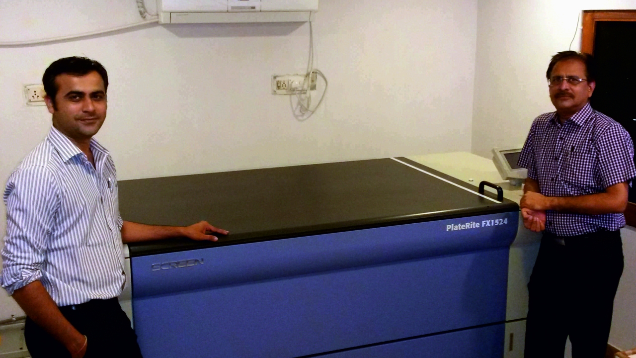  Bakul M. Darji and his son Ankit Darji with India's first Screen flexo CtP