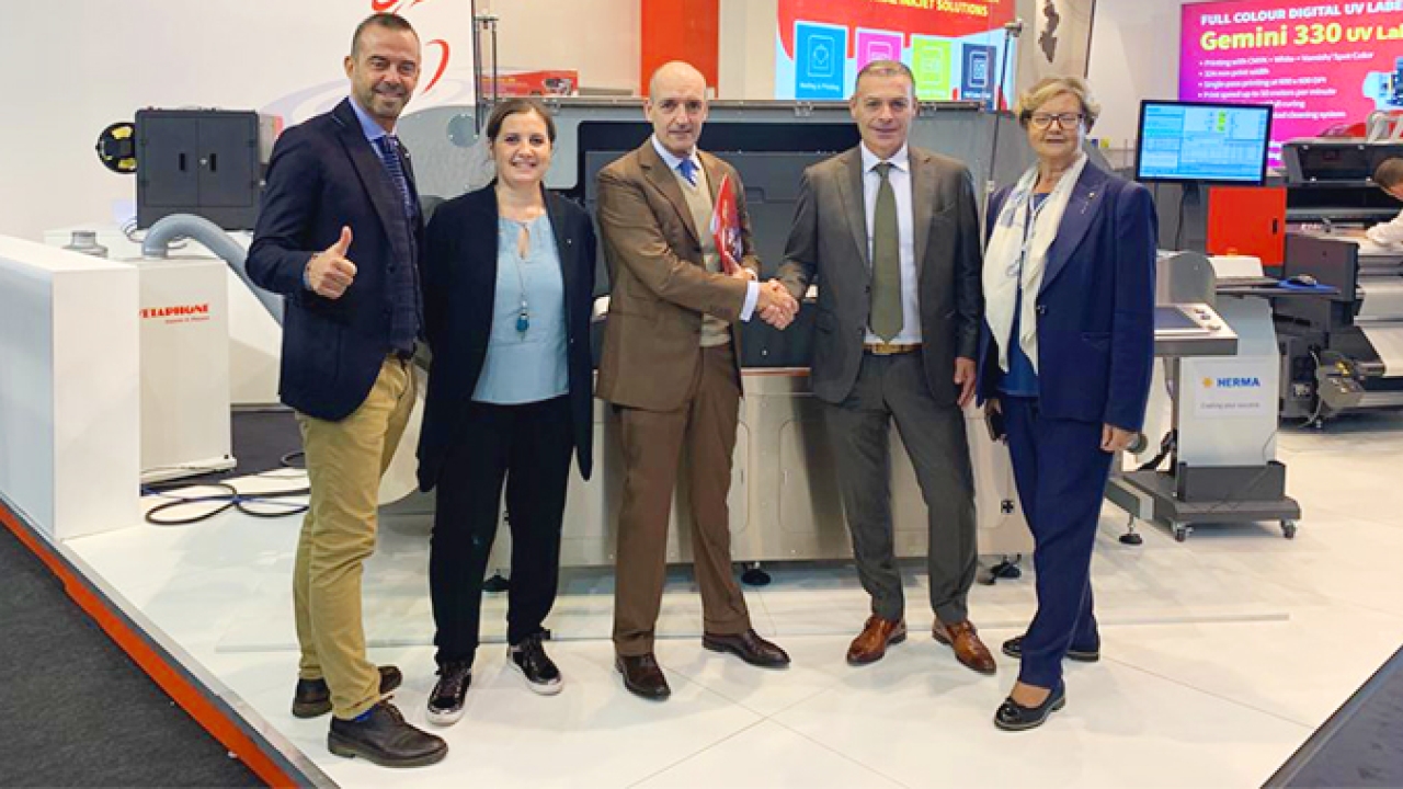 Inglese management team and Patrick Citroen, MD of Amica Systems Europe