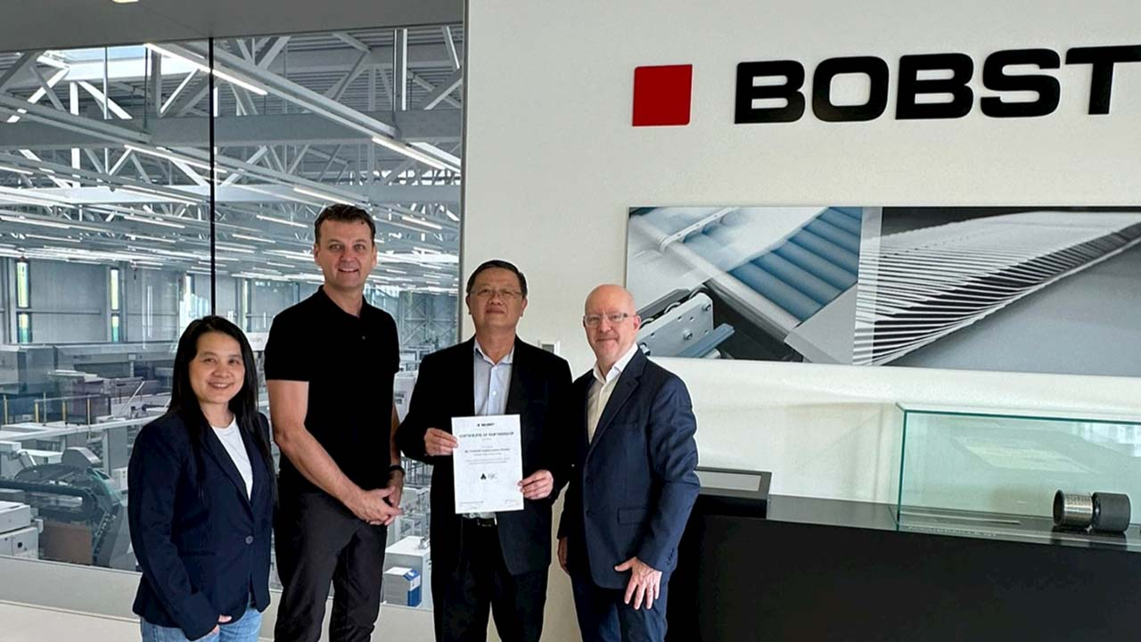 L-R: Jiraporn Tongtem, product manager at BJC; Peter Woods, zone business director for labels at Bobst; Paiboon Chutimapongrut, vice president of BJC; Nigel Tracey, head of sales of business unit printing and converting at Bobst