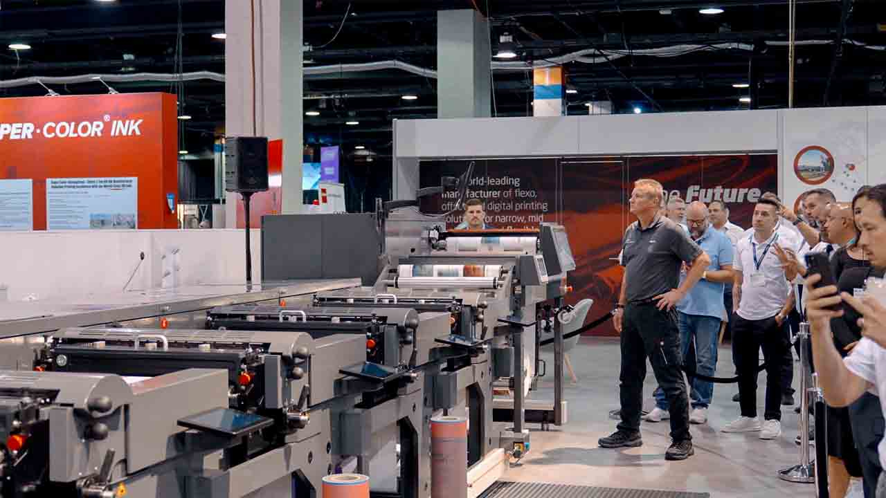 The FA-26 was presented in operation at Labelexpo Americas 2024.