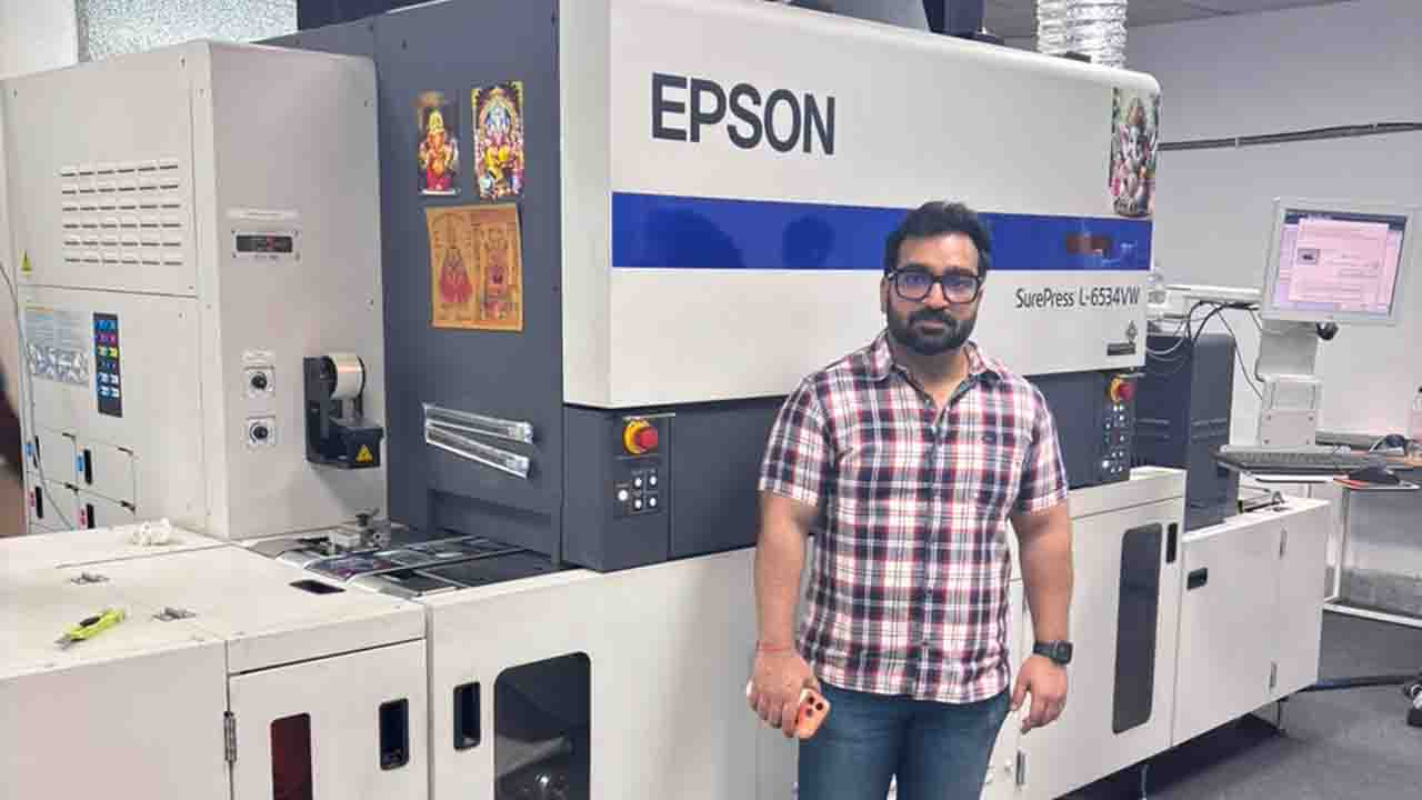 Atul Bhatt, founder of Zoom Prints with Epson Surepress L-6534VW UV inkjet digital press