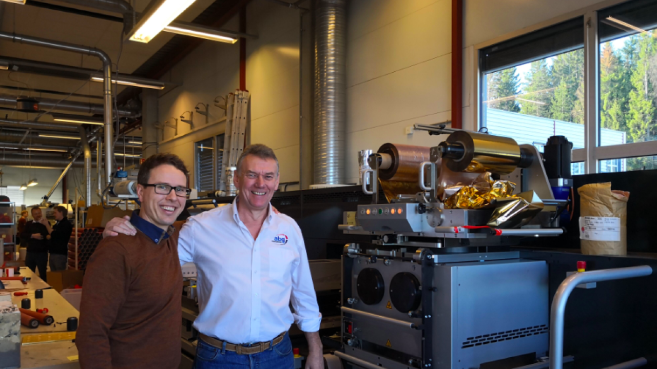 Ellco CEO Christian Egedius (left) and Keith Montgomery (right), business development manager at AB Graphic