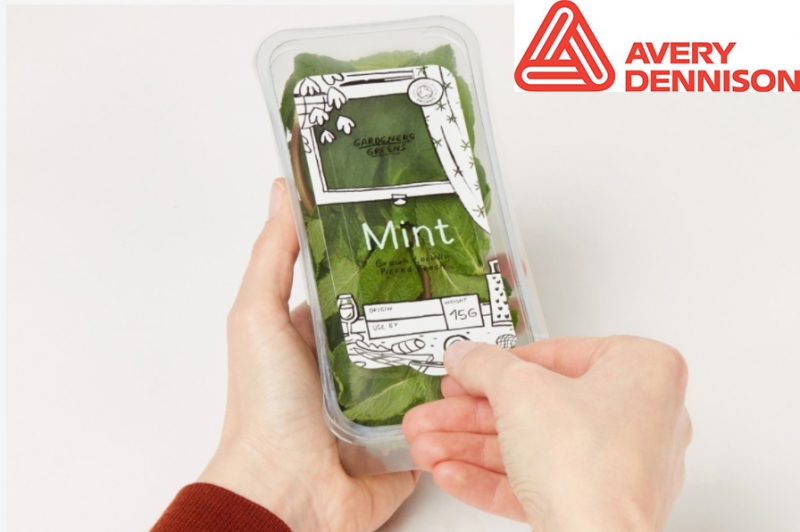 Avery Dennison was awarded with its entry ‘Sustainable resealable materials, from PVDC-free oxygen barriers in food to mono-material solutions in HPC’