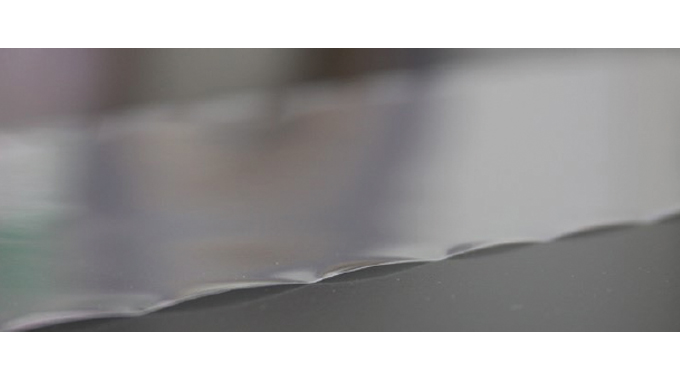 Figure 7.27 The scalloped slit edges on shrink film © 2017 Accraply, Inc Figure 7.27 The scalloped slit edges on shrink film © 2017 Accraply, Inc