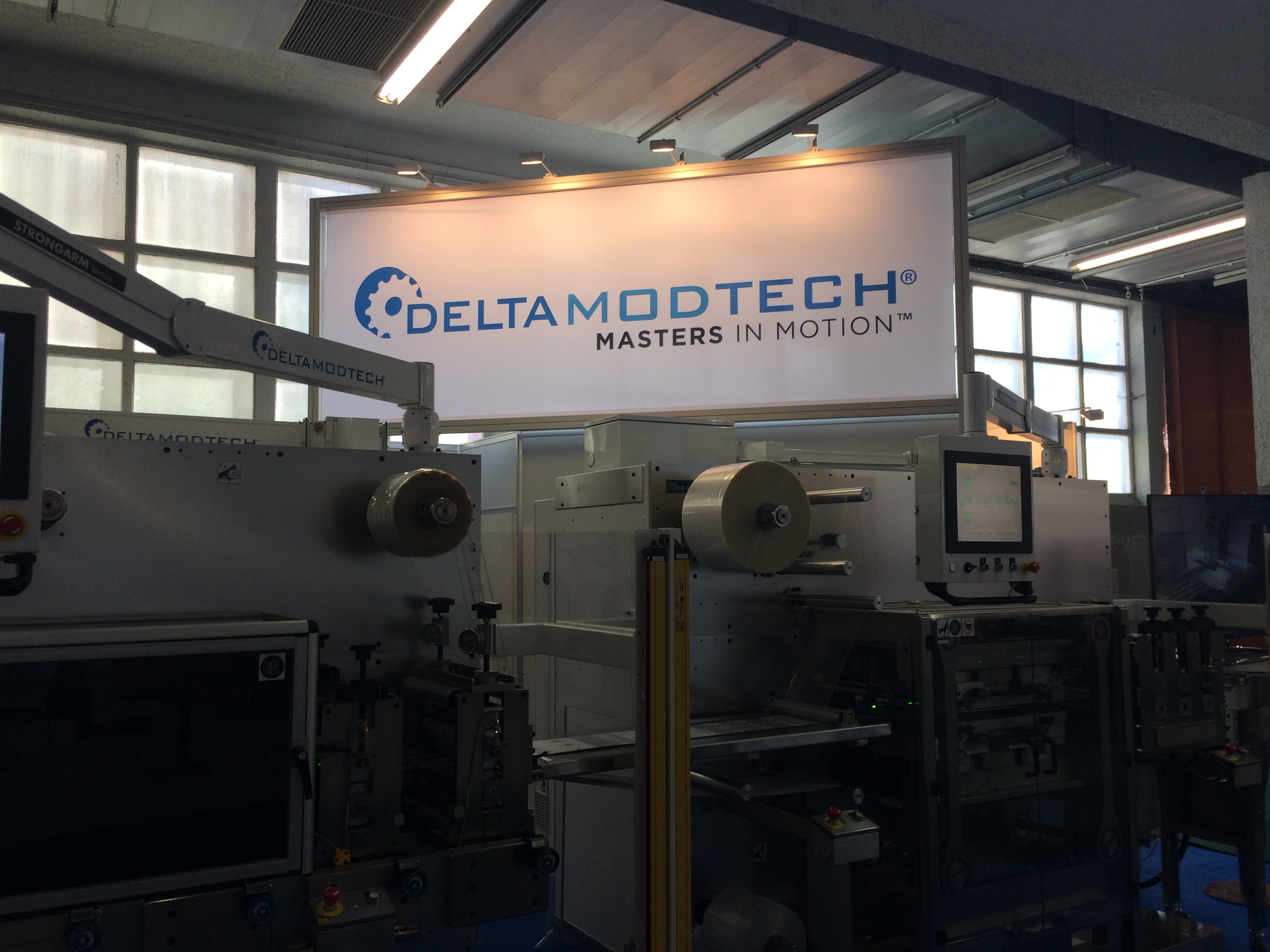 Delta ModTech demos heat seal pouching | Labels & Labeling
