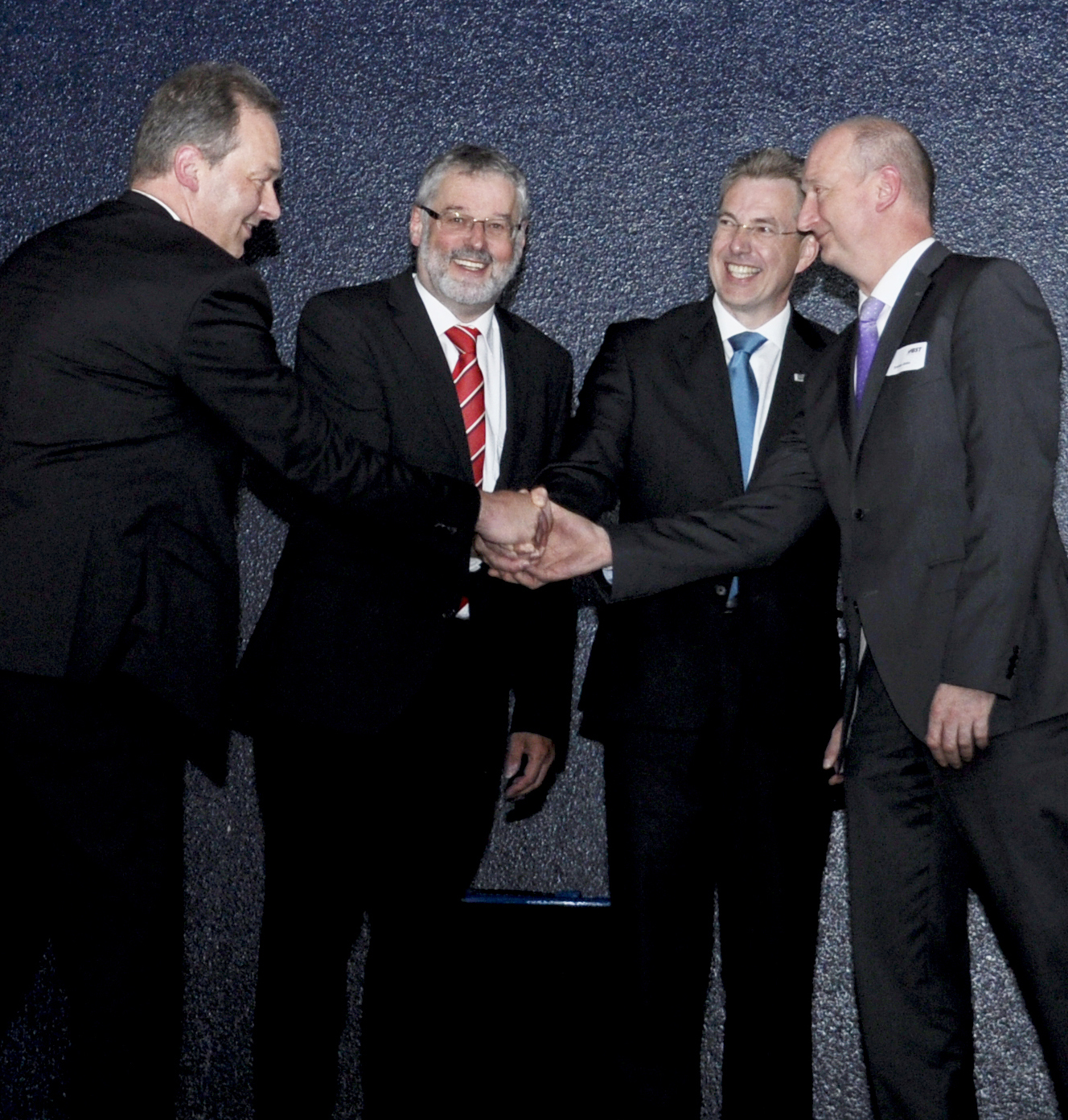 BST and eltromat merge | Labels & Labeling