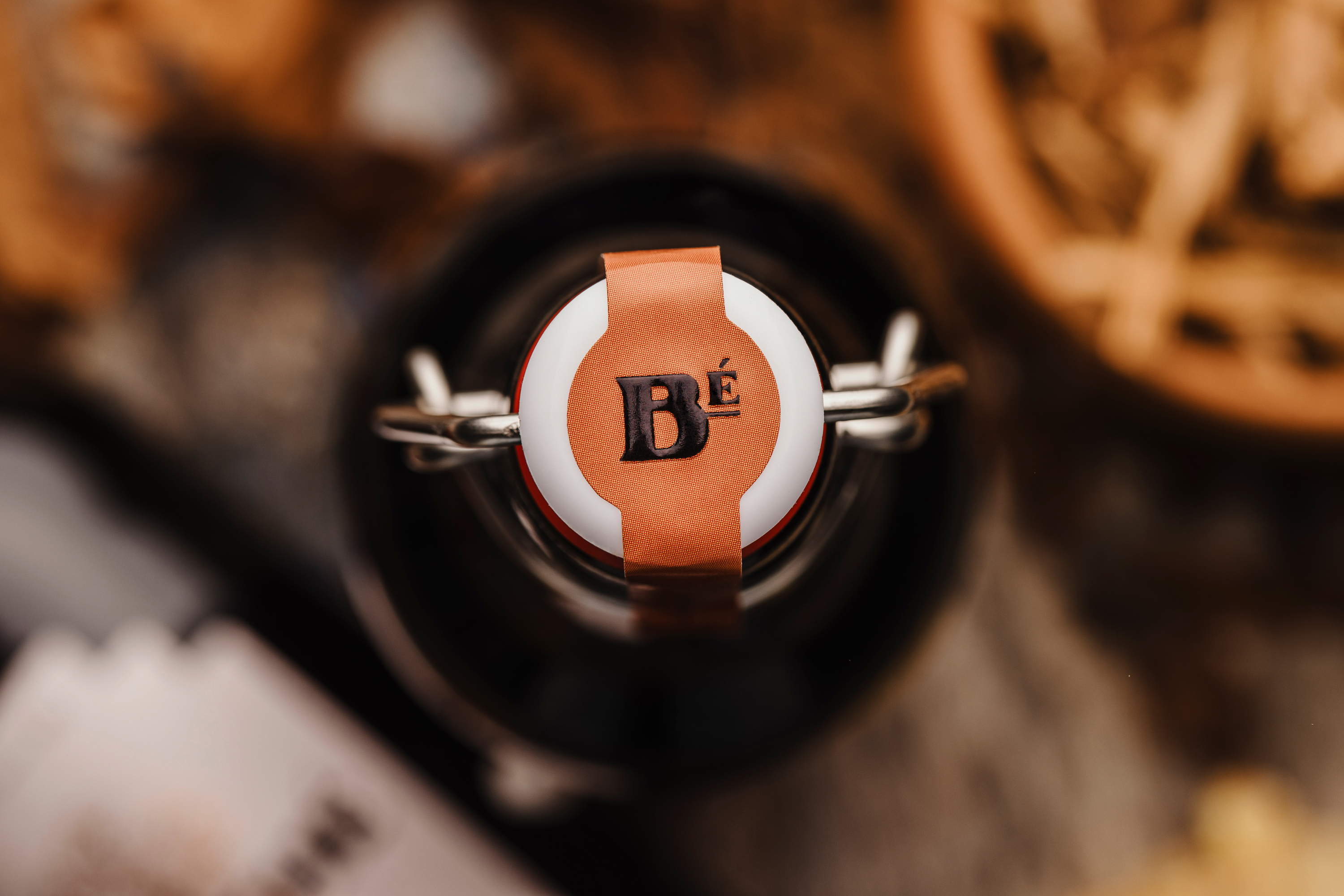 Kimbal Studio's Mayan-inspired label for Balché liqueur | Labels & Labeling