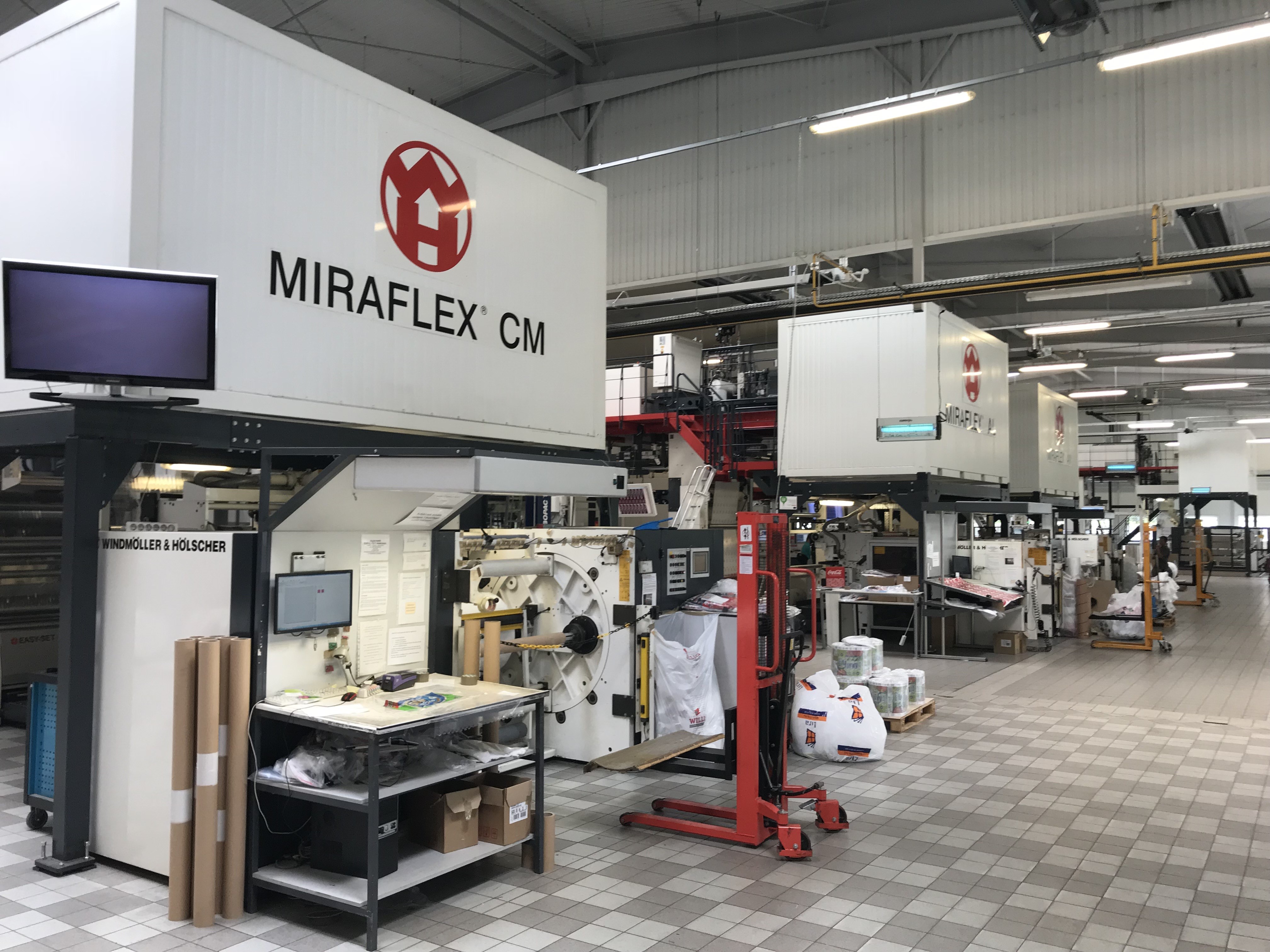 Material Plastik Employs Meech Hyperion Bars To Remove Static Material Plastik Employs Meech Hyperion
