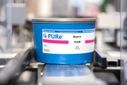 Heidelberger Druckmaschinen and PURe inks Europe have signed a Europe-wide cooperation agreement to make offset printing more sustainable