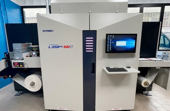 Sita 3000 is taking its first steps into the world of digital printing with Screen Truepress Jet L350 SAI S 7-colour press