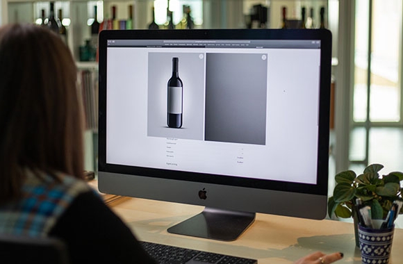 UPM Raflatac has published digital label material swatchbook for wine, sprits and beverage