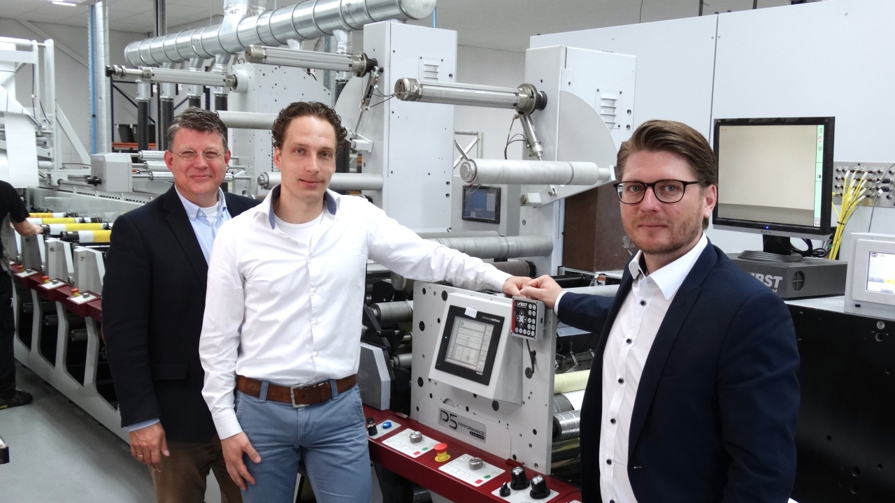 Vincent Belksma (center) with Mark Andy’s Timo Donati (right) and Maarten van Bergeijk (left)