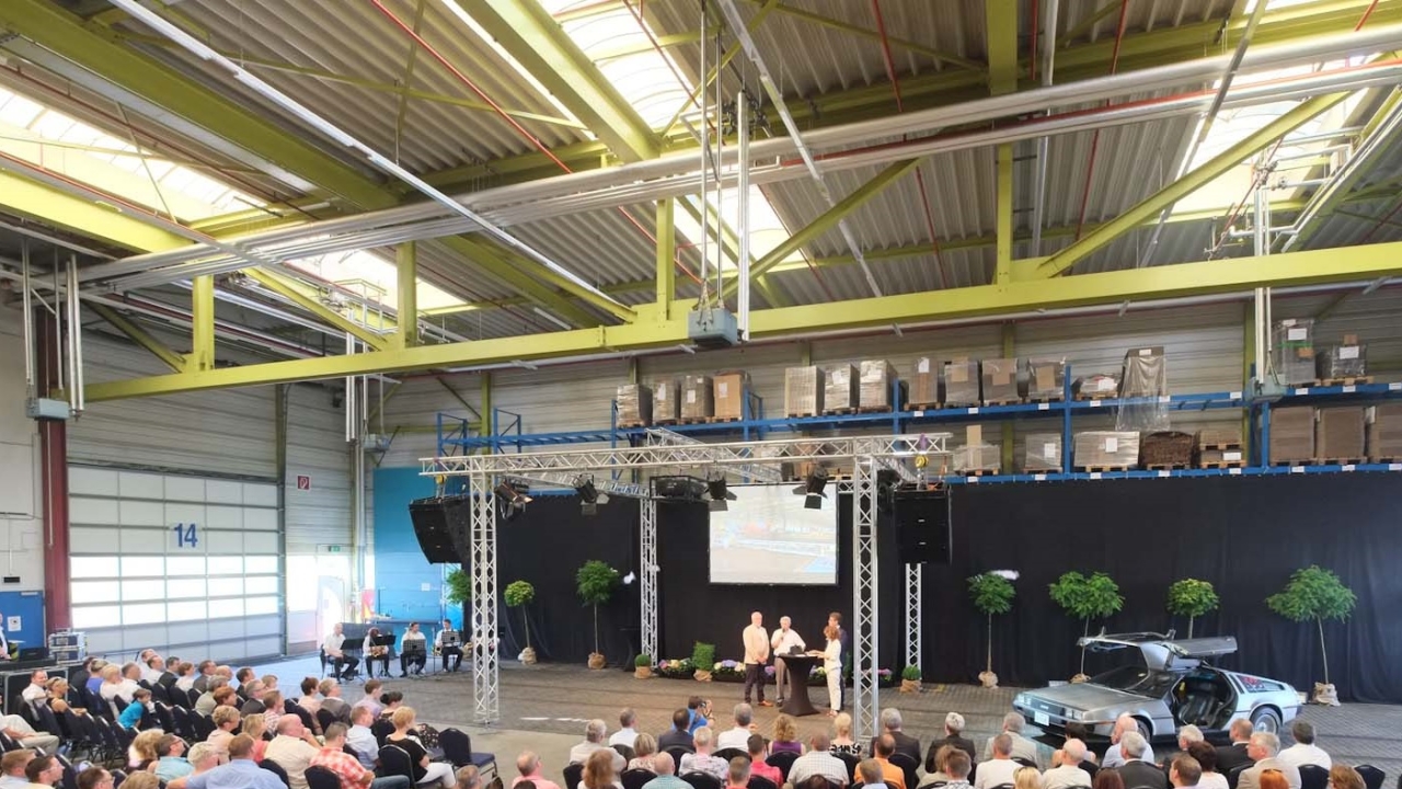 The Brandenburg plant of Heidelberg celebrated its 25th anniversary on June 25, with an official ceremony and a family day that was attended by some 2,000 visitors. The Brandenburg plant of Heidelberg celebrated its 25th anniversary on June 25, with an official ceremony and a family day that was attended by some 2,000 visitors.