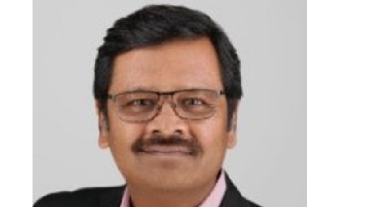 Manoj Kochar, founder and director of India-based Holoflex
