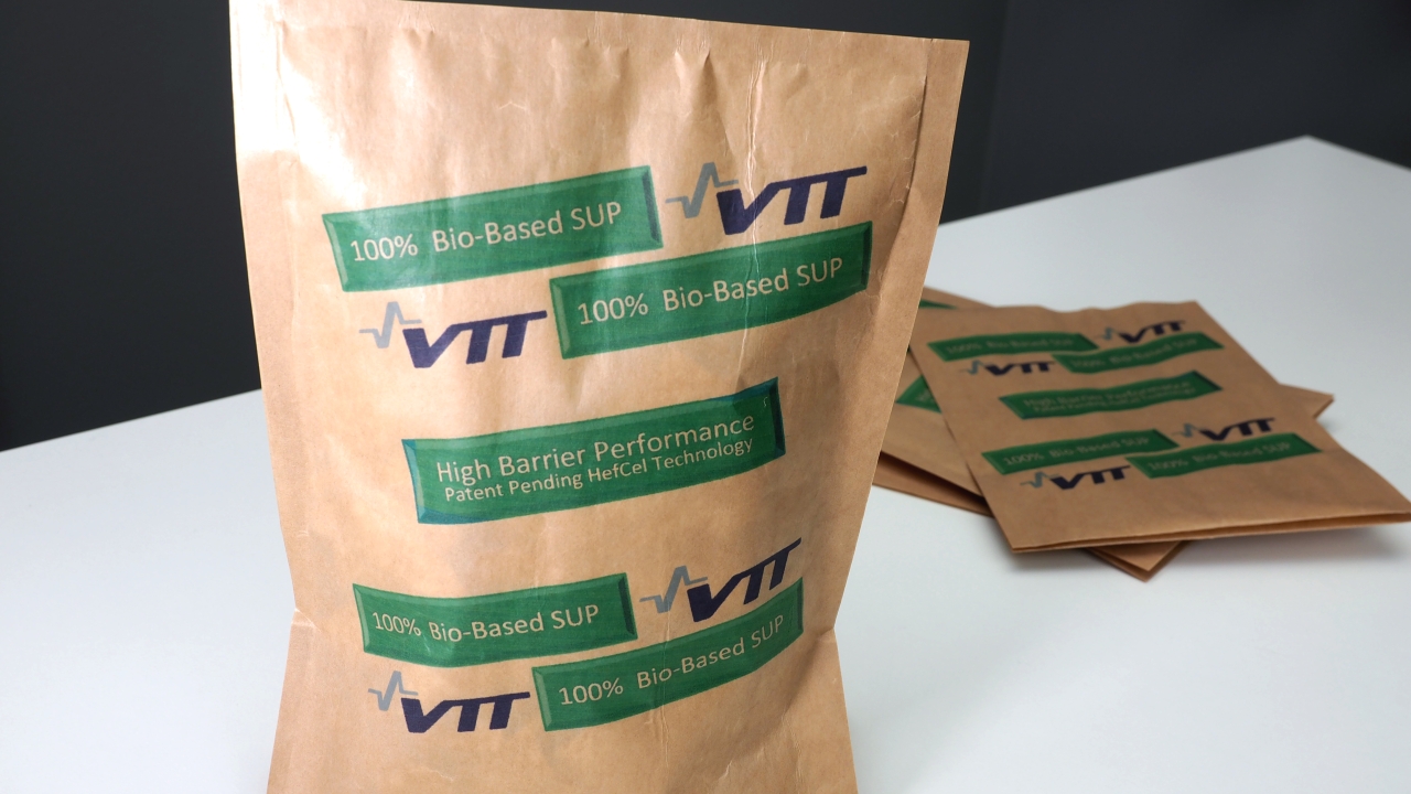 High performance in both oxygen, grease and mineral oil barrier properties have been reached by using different bio-based coatings on a paper substrate