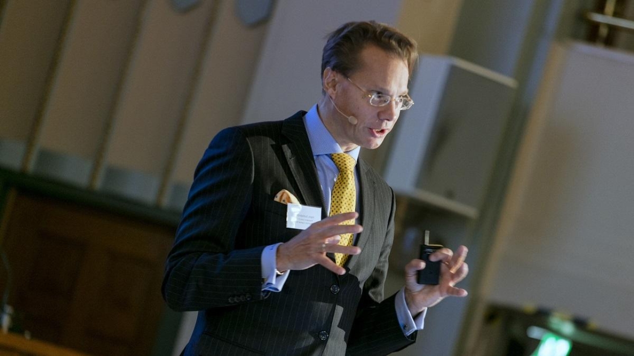 Hans Sohlström appointed Ahlstrom-Munksjö president and CEO Hans Sohlström appointed Ahlstrom-Munksjö president and CEO