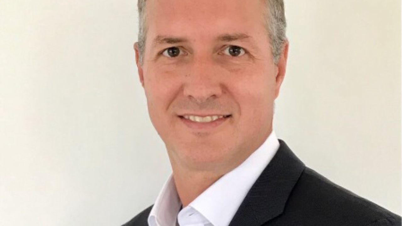 Jason Oliver co-founded Jetrion, and worked at Heidelberg and Dover Corporation before joining GE Additive Jason Oliver co-founded Jetrion, and worked at Heidelberg and Dover Corporation before joining GE Additive