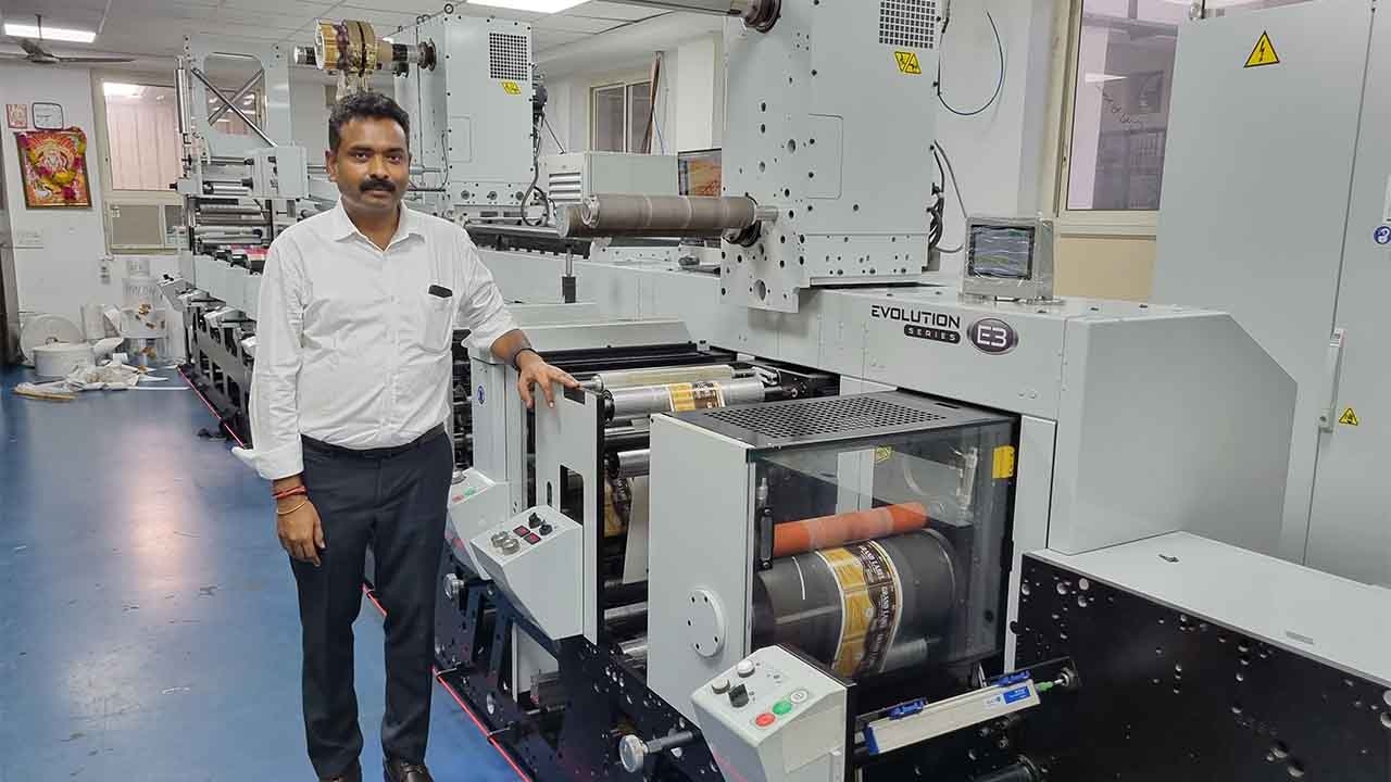 Rajesh Yadav, director, Monark Software, with his new Mark Andy Evolution Series E3 press 