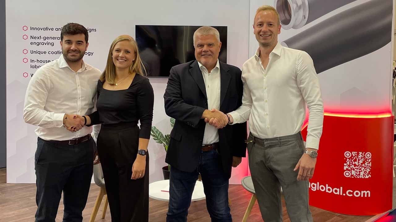 (L-R) Jake Roberts (Sandon Global - sales director), Christine Büttner (No-Me - sales manager), Glenn Büttner (No-Me - owner) and Daniel Niehues (Sandon Global - regional sales manager – Europe)