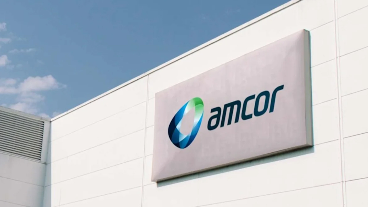 Amcor sign on building