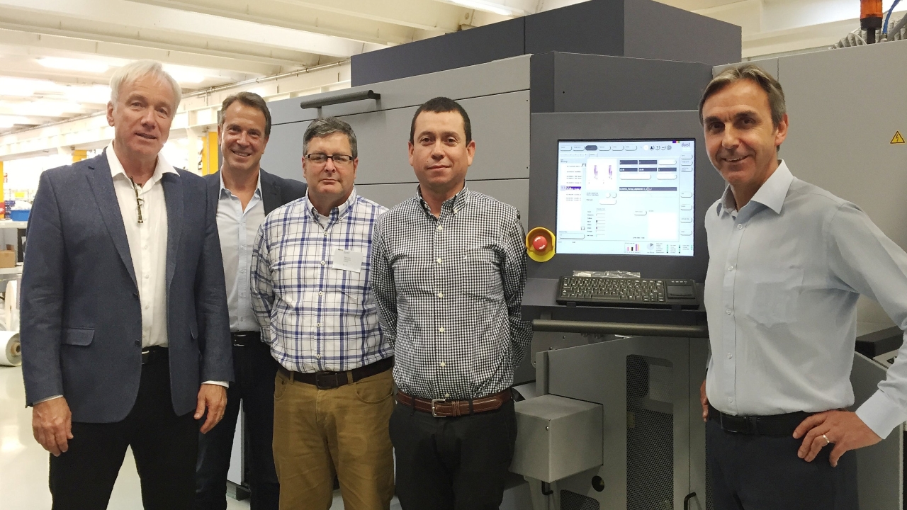 Albea Team with their Tau 330 for tube laminates
