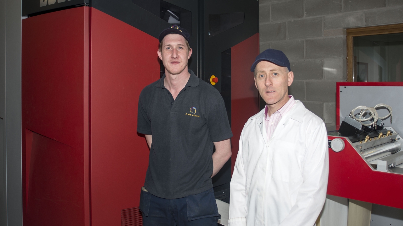 Xeikon press operator Stuart McCord (left) and Keith Hamilton (right), managing director, of JH Label Solutions with the first Xeikon digital press installed in Northern Ireland Xeikon press operator Stuart McCord (left) and Keith Hamilton (right), managing director, of JH Label Solutions with the first Xeikon digital press installed in Northern Ireland