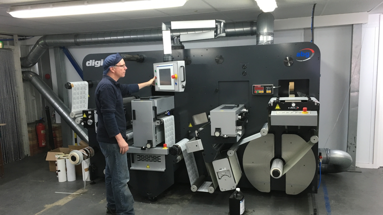 Kingsway installs world’s first AB Graphic Digicon Lite 3 Labels