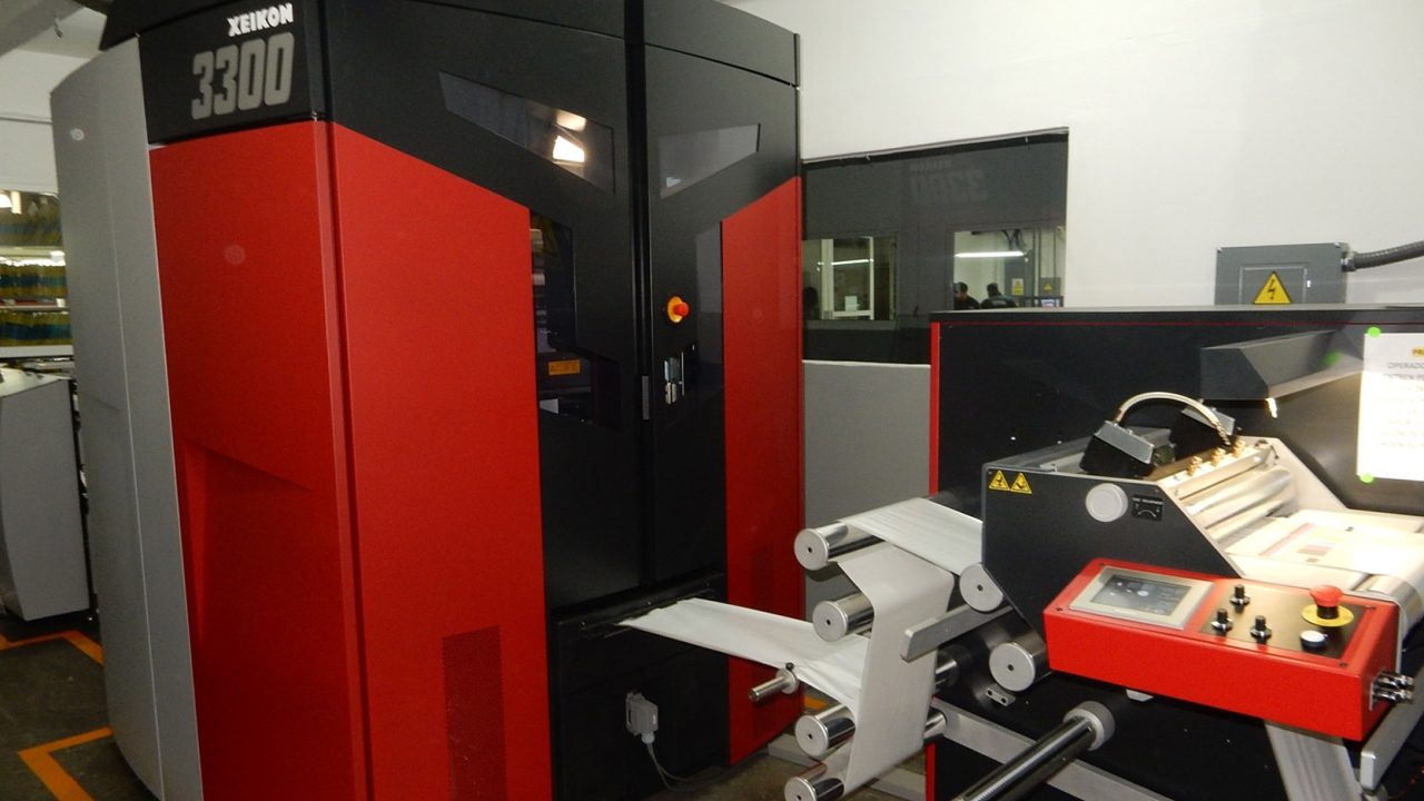 Mexican self-adhesive label specialist Eticom has installed a Xeikon 3300 narrow web label press 