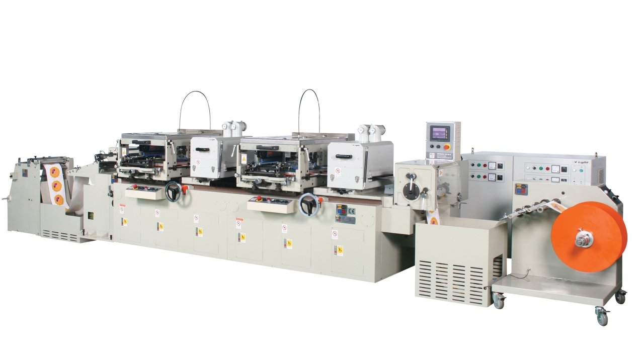 Orthotec launches the SRFD3030 finishing line for wine labels, incorporating a silkscreen printing unit, hot stamping and die-cutting stations