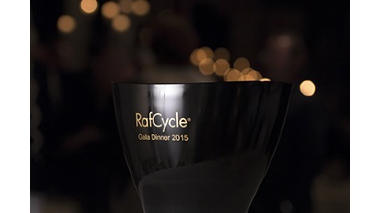 The event also played host to the launch of a product that sees recovered PET liner transformed into ice buckets through a collaboration between UPM Raflatac, L.C.I. and Brevetti Waf