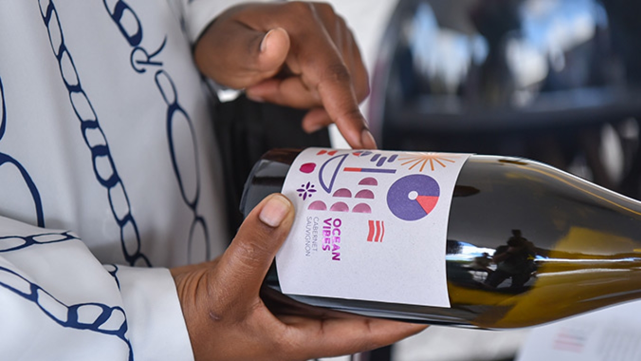 Through the use of eye-catching design and innovative production, examples of labels were unveiled that encapsulate a wine’s particular essence and local heritage