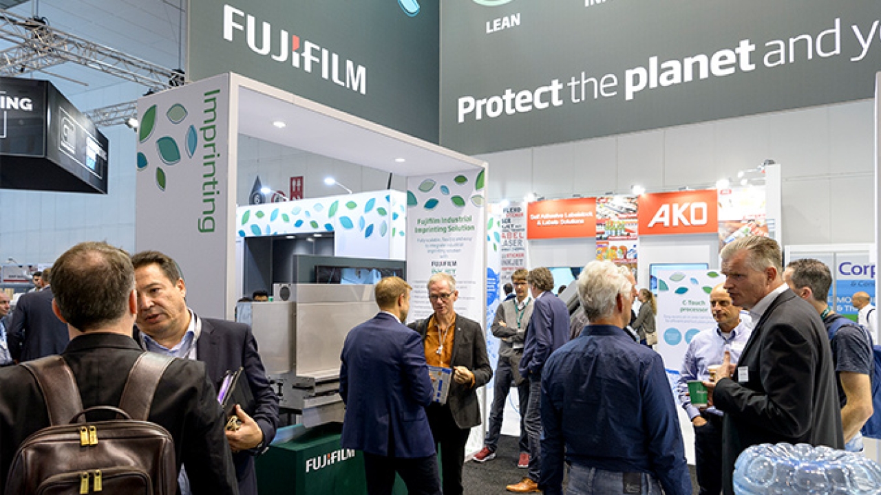 FujiFilm demonstrated its Flenex FW water washable plates and flexo processors