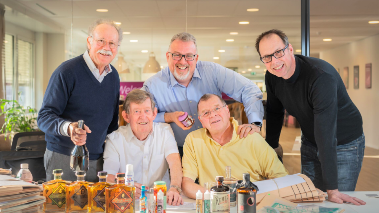 The judging panel. Standing L-R: Finat scout Noel Mitchell, Murat Sipahioglu of Fin Etiket, Steven de Cleen of ProudDesign. Seated L-R: Tony White of AWA Consulting, Steve Wood of Steve Wood Services The judging panel. Standing L-R: Finat scout Noel Mitchell, Murat Sipahioglu of Fin Etiket, Steven de Cleen of ProudDesign. Seated L-R: Tony White of AWA Consulting, Steve Wood of Steve Wood Services