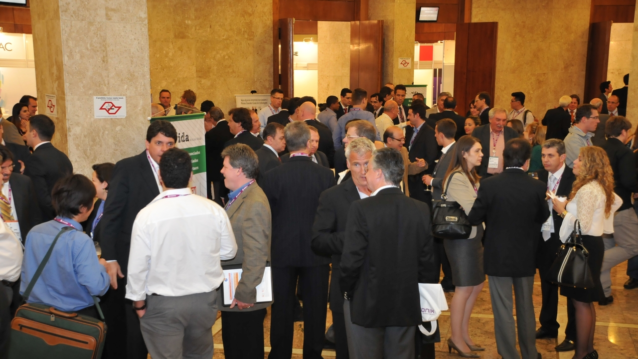 Networking at Label Summit Latin America