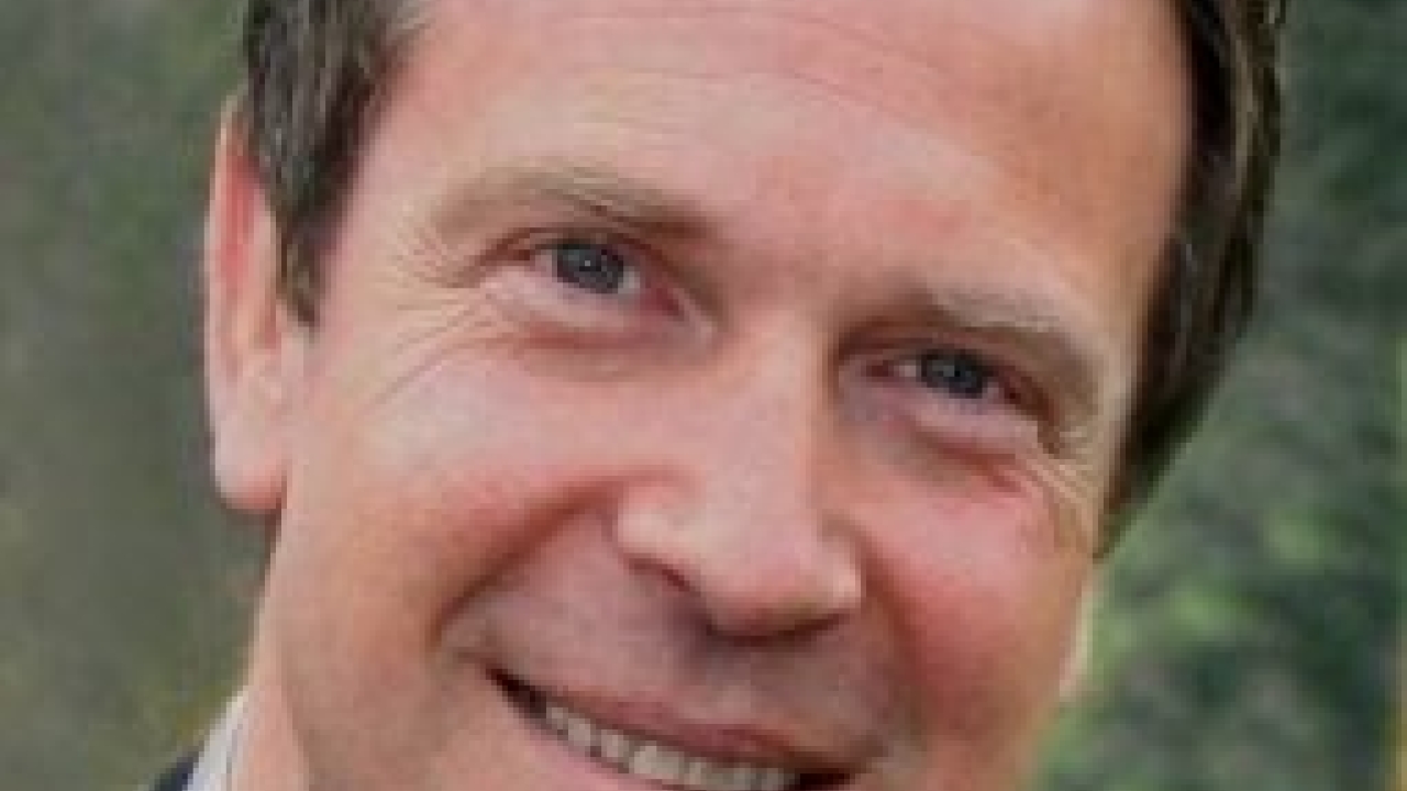 UV inkjet technology – value added solutions for digital label printing and finishing UV inkjet technology – value added solutions for digital label printing and finishing