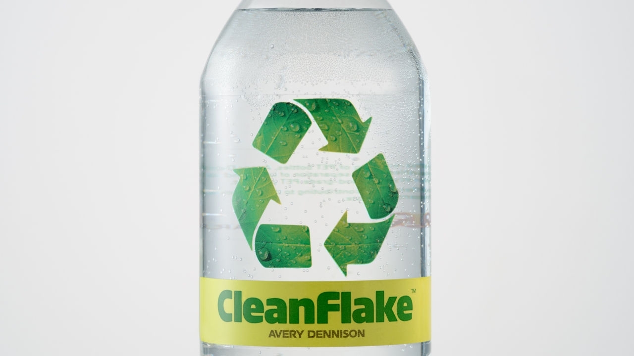 Avery Dennison is recognized for the CleanFlakeT portfolio