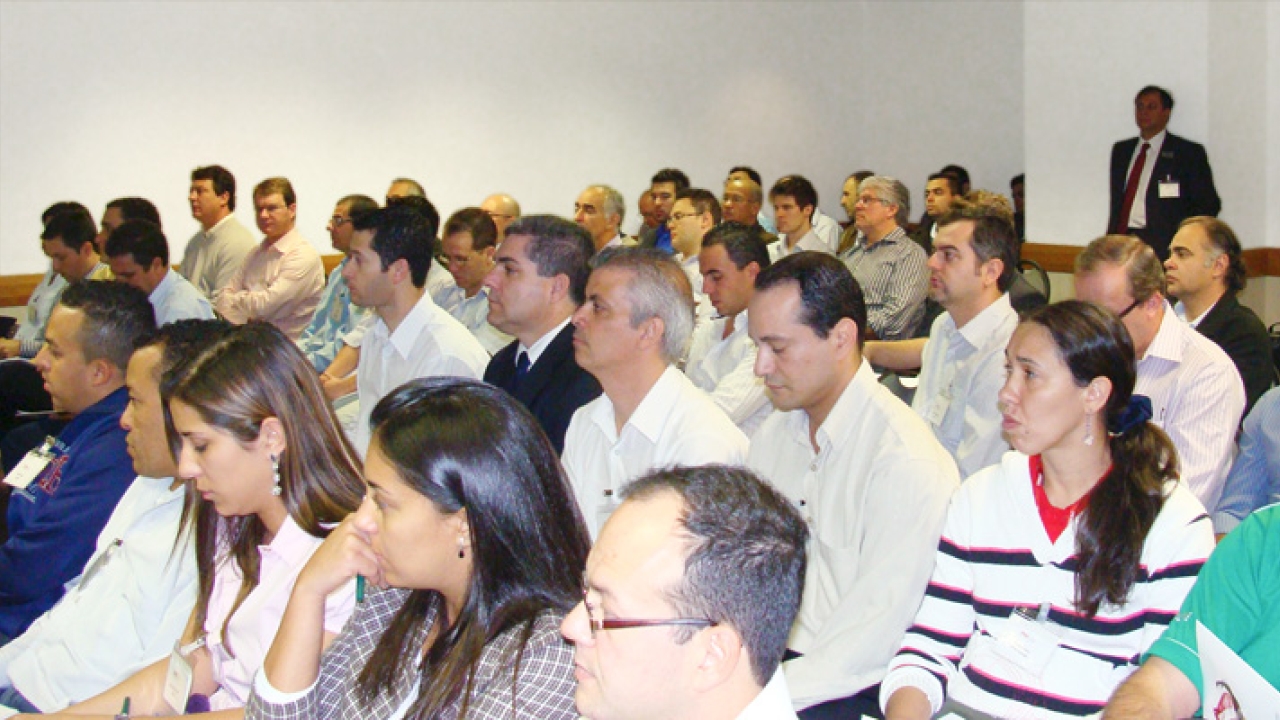 Flint holds nyloflex Next seminar in Brazil Flint holds nyloflex Next seminar in Brazil